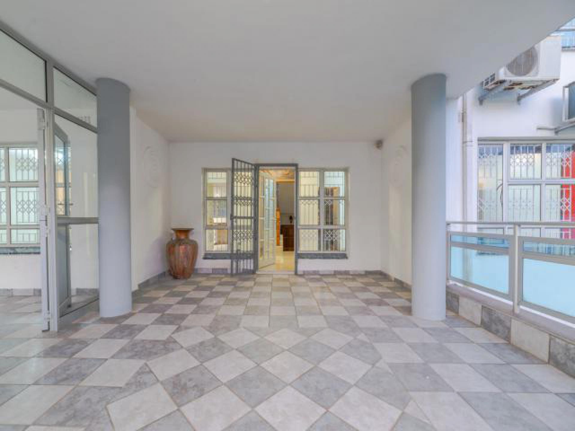 Standard Bank EasySell 7 Bedroom House for Sale in Avoca M