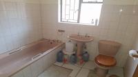 Bathroom 1 of property in Riamarpark