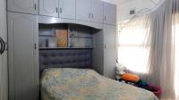 Bed Room 1 - 16 square meters of property in Oaklands - DBN
