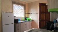 Kitchen - 6 square meters of property in Olievenhoutbos
