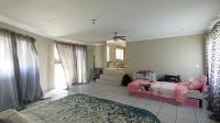 Main Bedroom - 33 square meters of property in Rembrandt Park