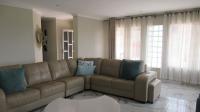 Lounges - 29 square meters of property in Avoca Hills