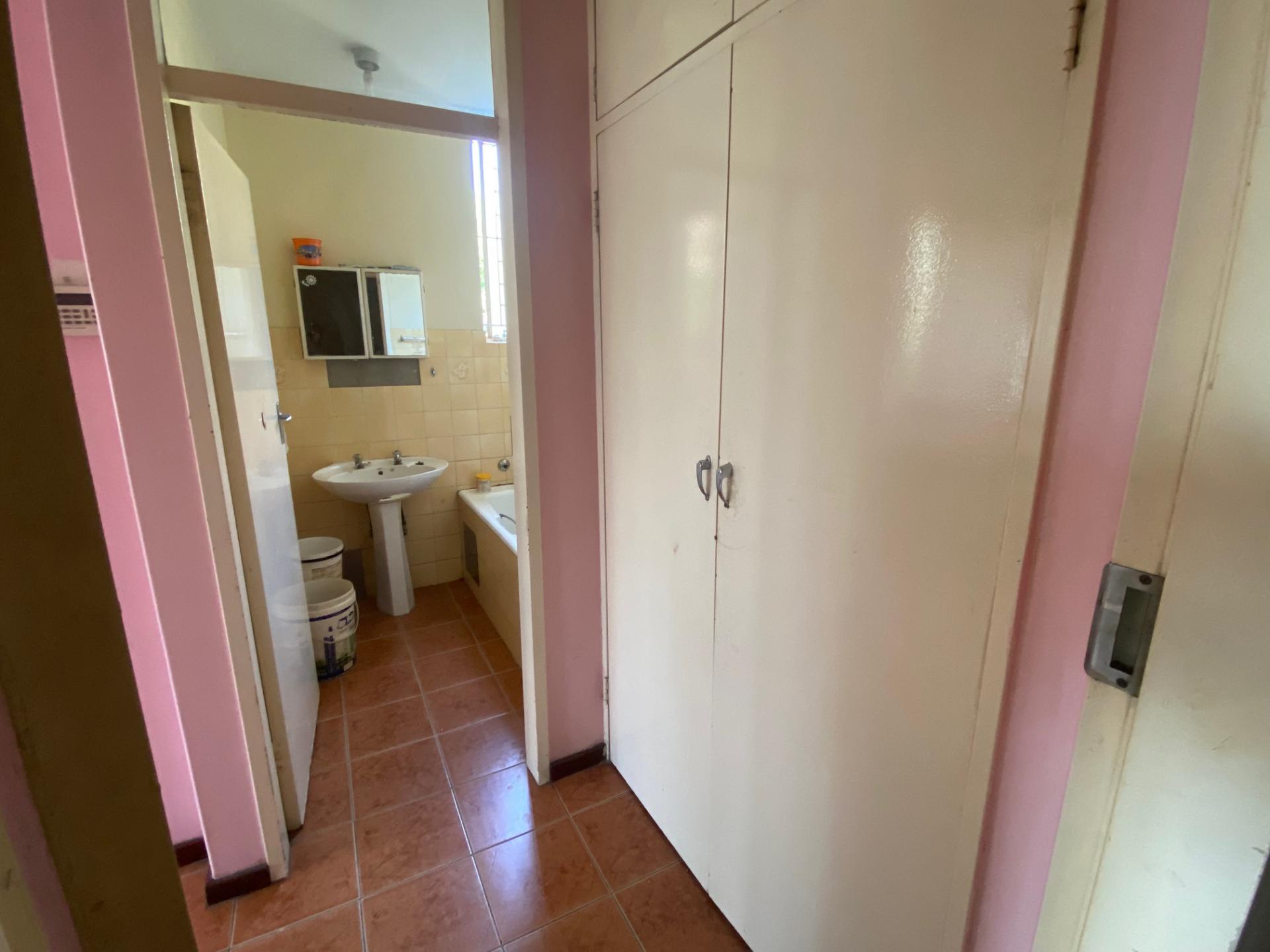  of property in Sunnyside