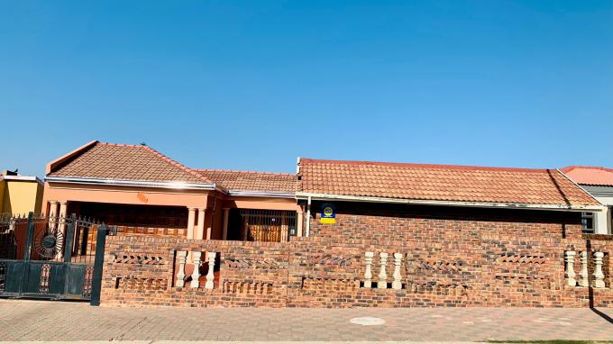 3 Bedroom House for Sale For Sale in Soshanguve - MR534659