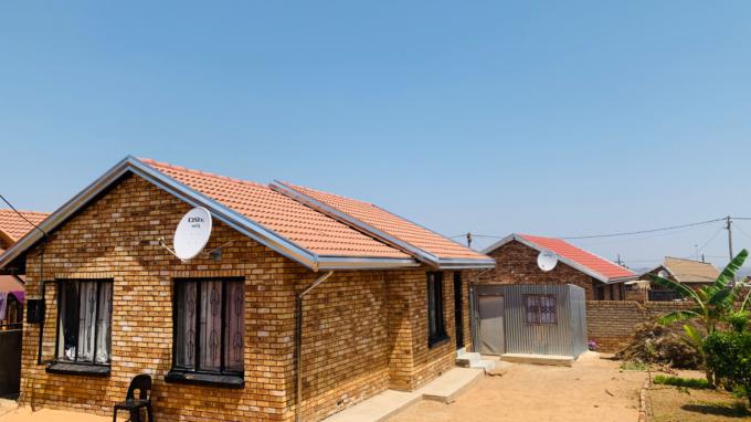 2 Bedroom House for Sale For Sale in Soshanguve - MR534660