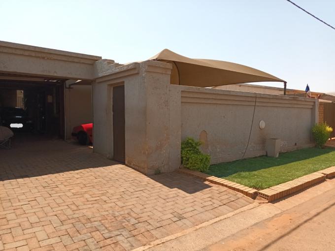 3 Bedroom House for Sale For Sale in Glen Ridge (Gauteng - West) - MR534665