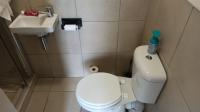 Bathroom 1 - 3 square meters of property in Wynberg - CPT