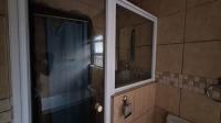 Bathroom 2 - 7 square meters of property in Glen Marais