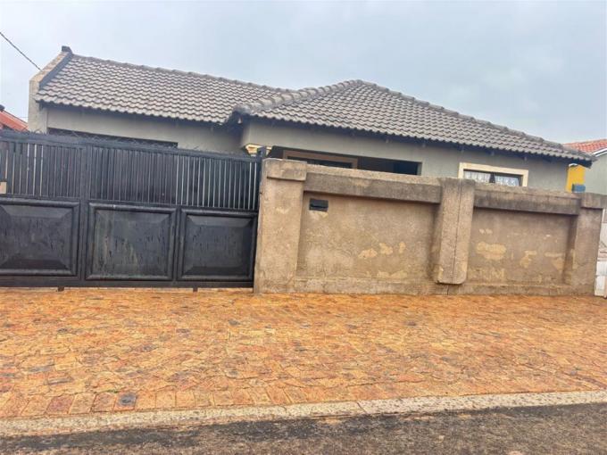Standard Bank SIE Sale In Execution 3 Bedroom House for Sale in Protea Glen - MR534889