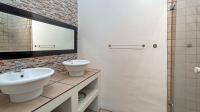 Main Bathroom - 7 square meters of property in Arcadia