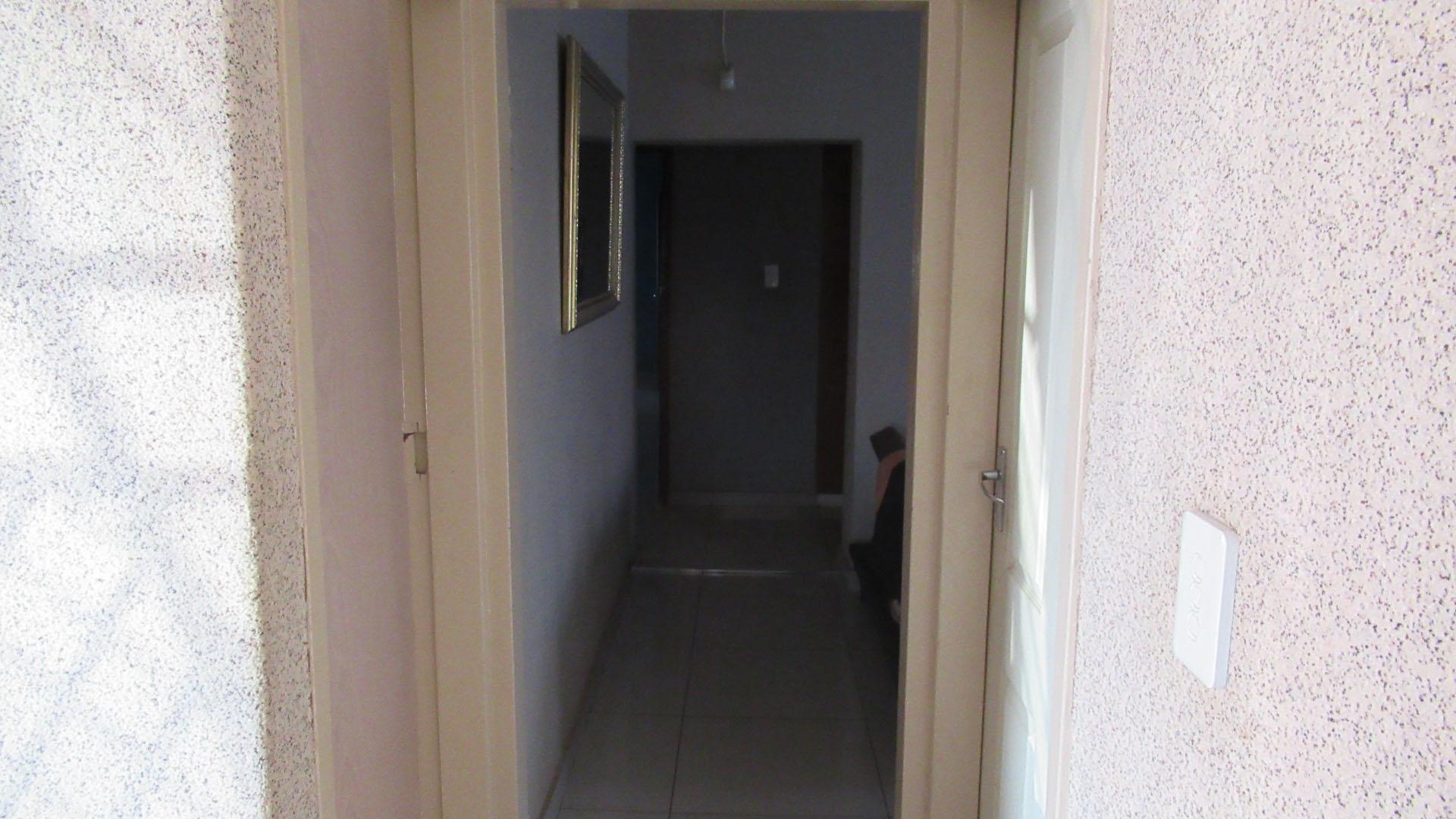 Spaces - 15 square meters of property in Lenasia South