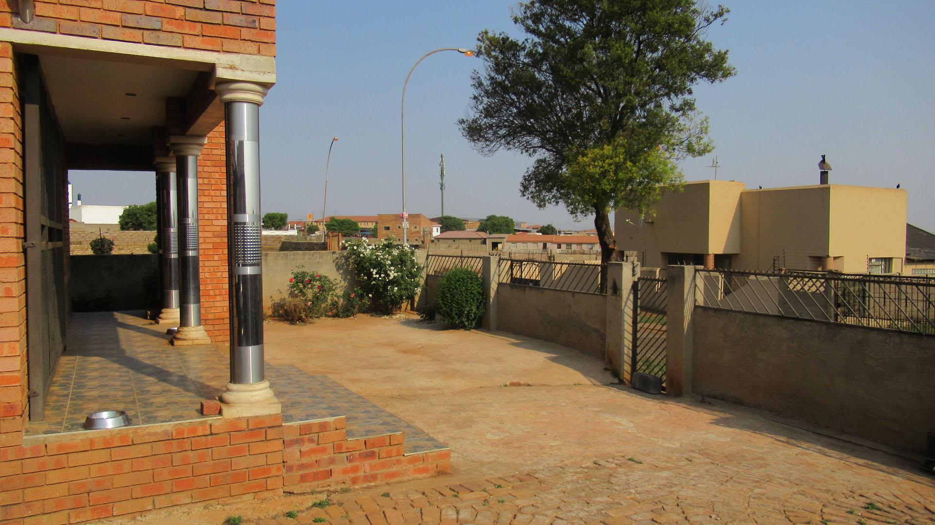 Front View of property in Lenasia South