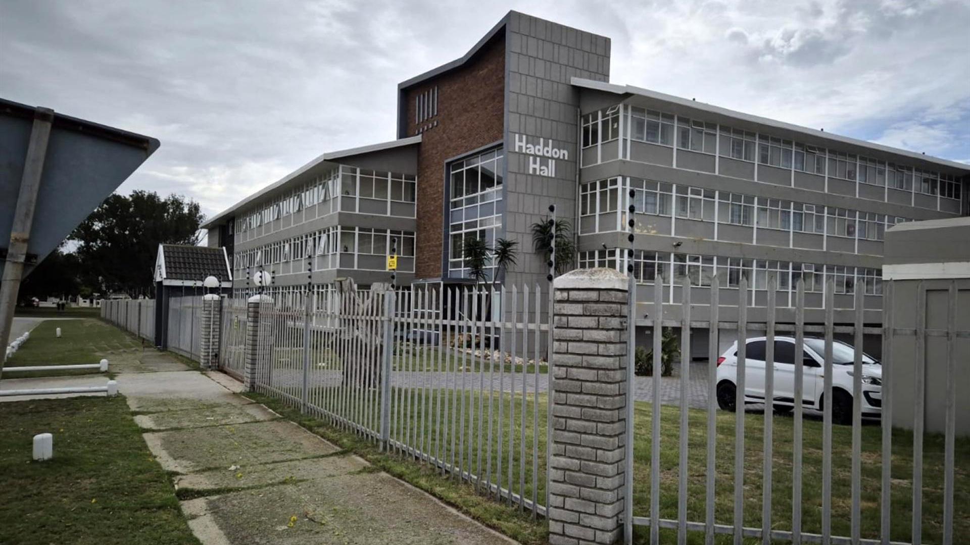 Front View of property in Summerstrand