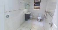 Bathroom 1 of property in Summerstrand