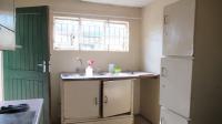 Kitchen - 43 square meters of property in Farm Haakdoornboom