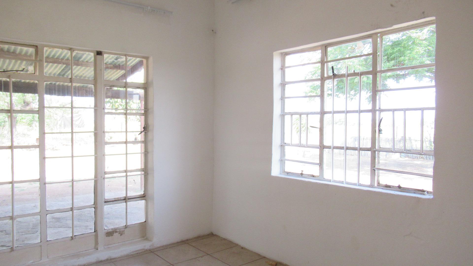 Rooms - 51 square meters of property in Farm Haakdoornboom