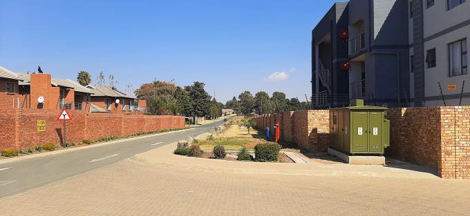 2 Bedroom Apartment for Sale For Sale in Kempton Park - MR535200