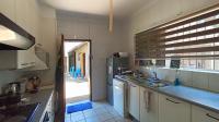 Kitchen - 13 square meters of property in Birch Acres
