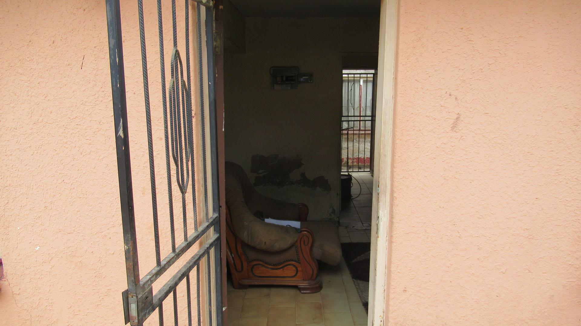 Front View of property in Tembisa