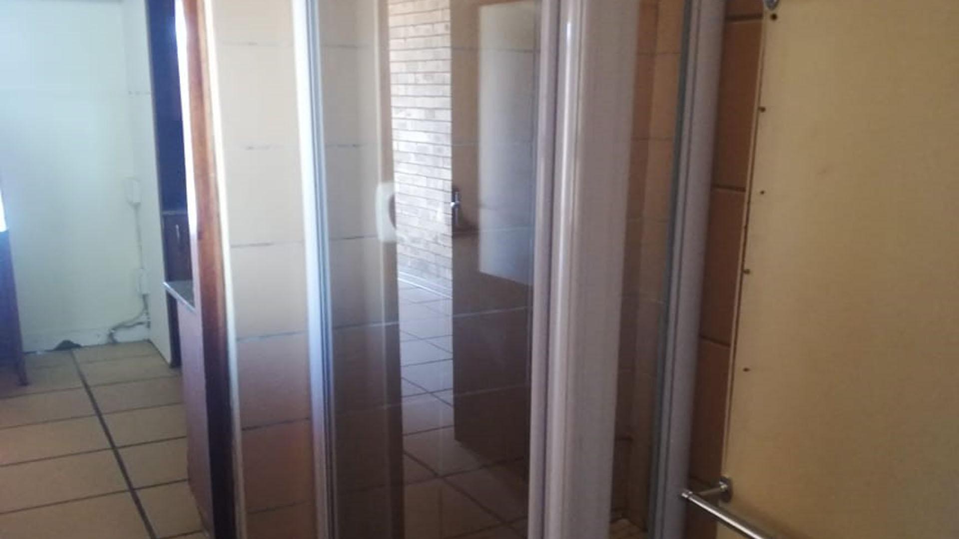 Bathroom 1 of property in Dassierand