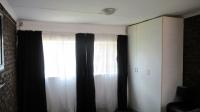 Main Bedroom - 34 square meters of property in Emalahleni (Witbank) 