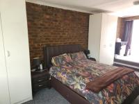 Main Bedroom - 34 square meters of property in Emalahleni (Witbank) 
