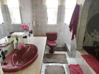 Main Bathroom - 10 square meters of property in Emalahleni (Witbank) 
