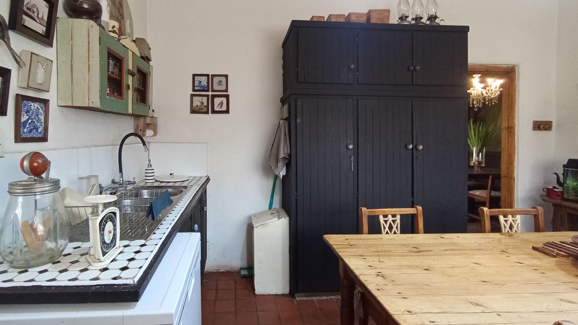 Kitchen - 18 square meters of property in Capital Park