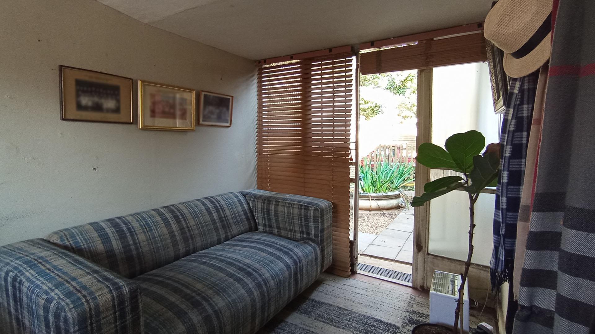 Spaces - 40 square meters of property in Capital Park