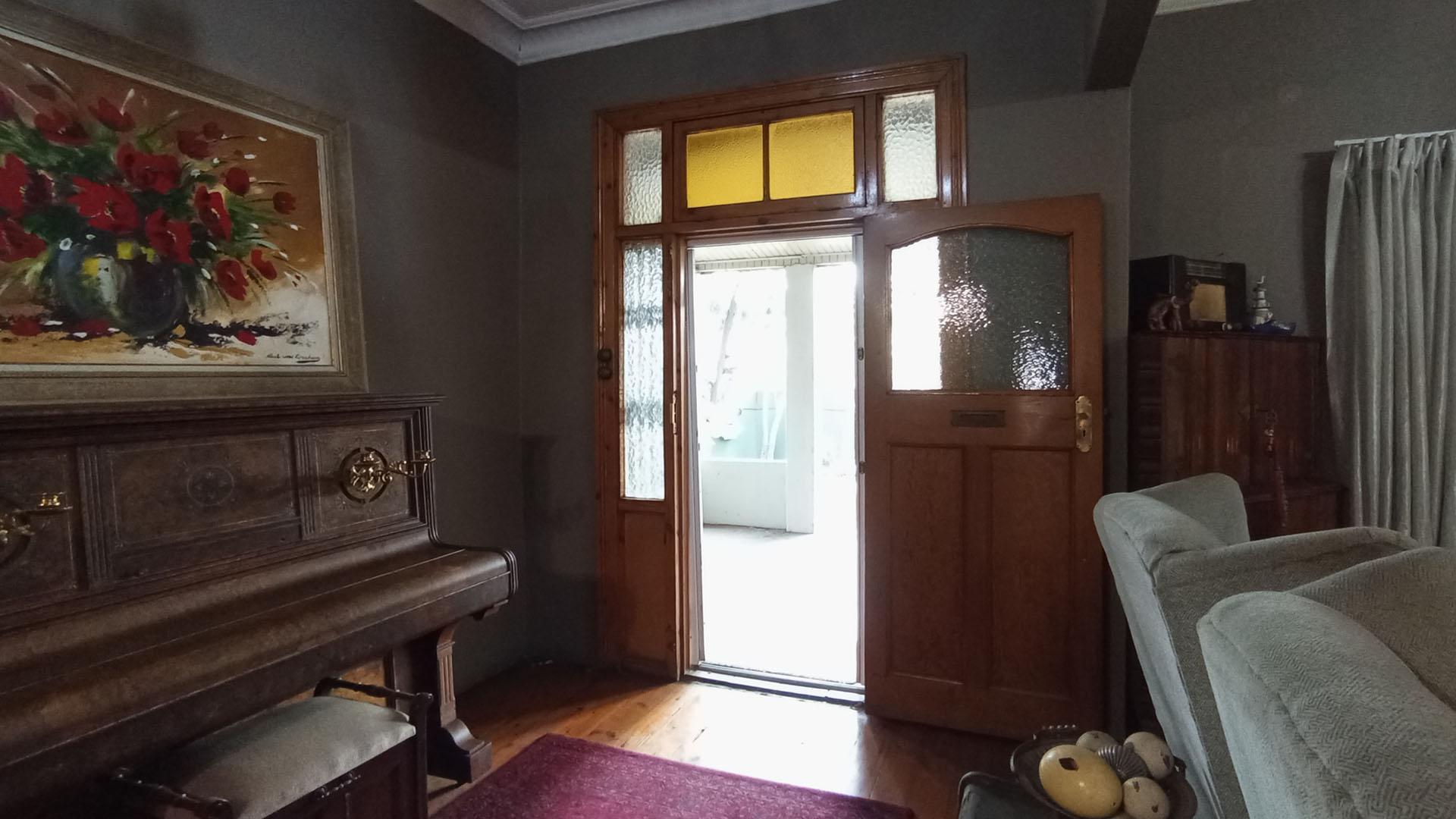 Spaces - 40 square meters of property in Capital Park