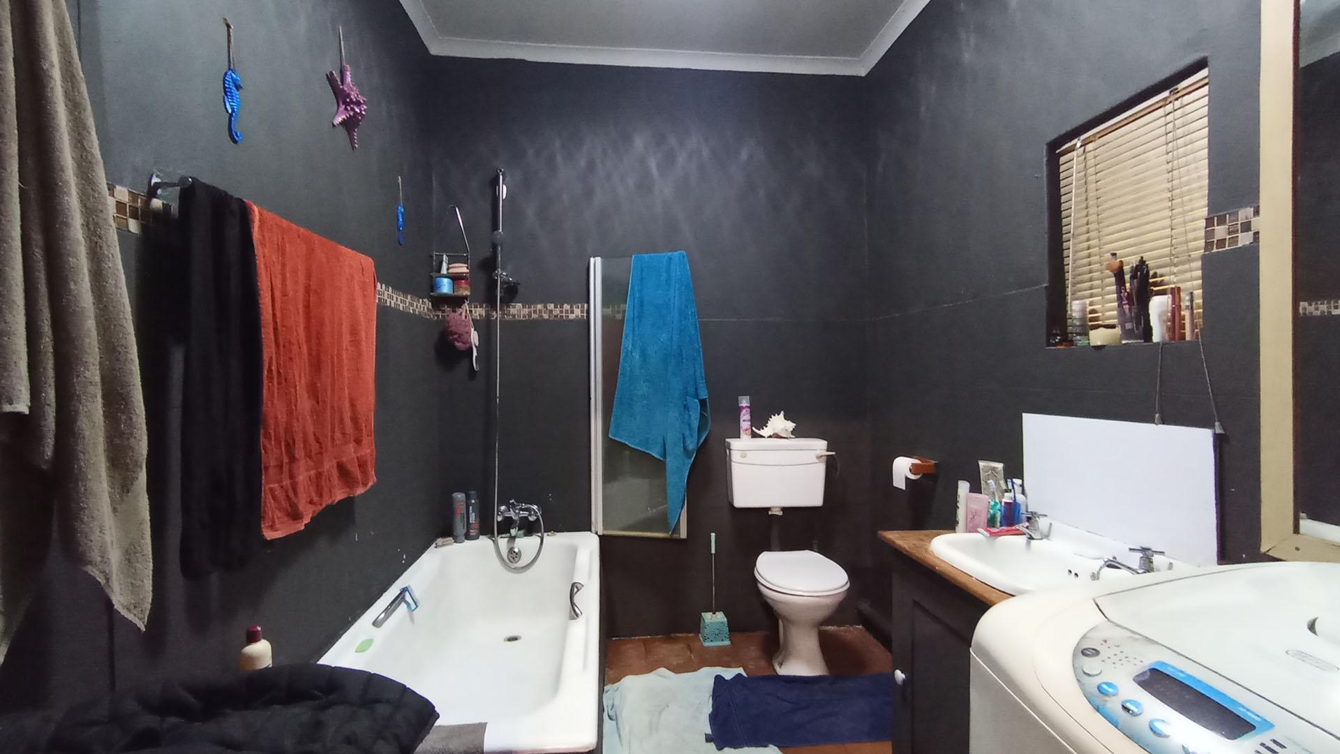 Flatlet - 113 square meters of property in Capital Park