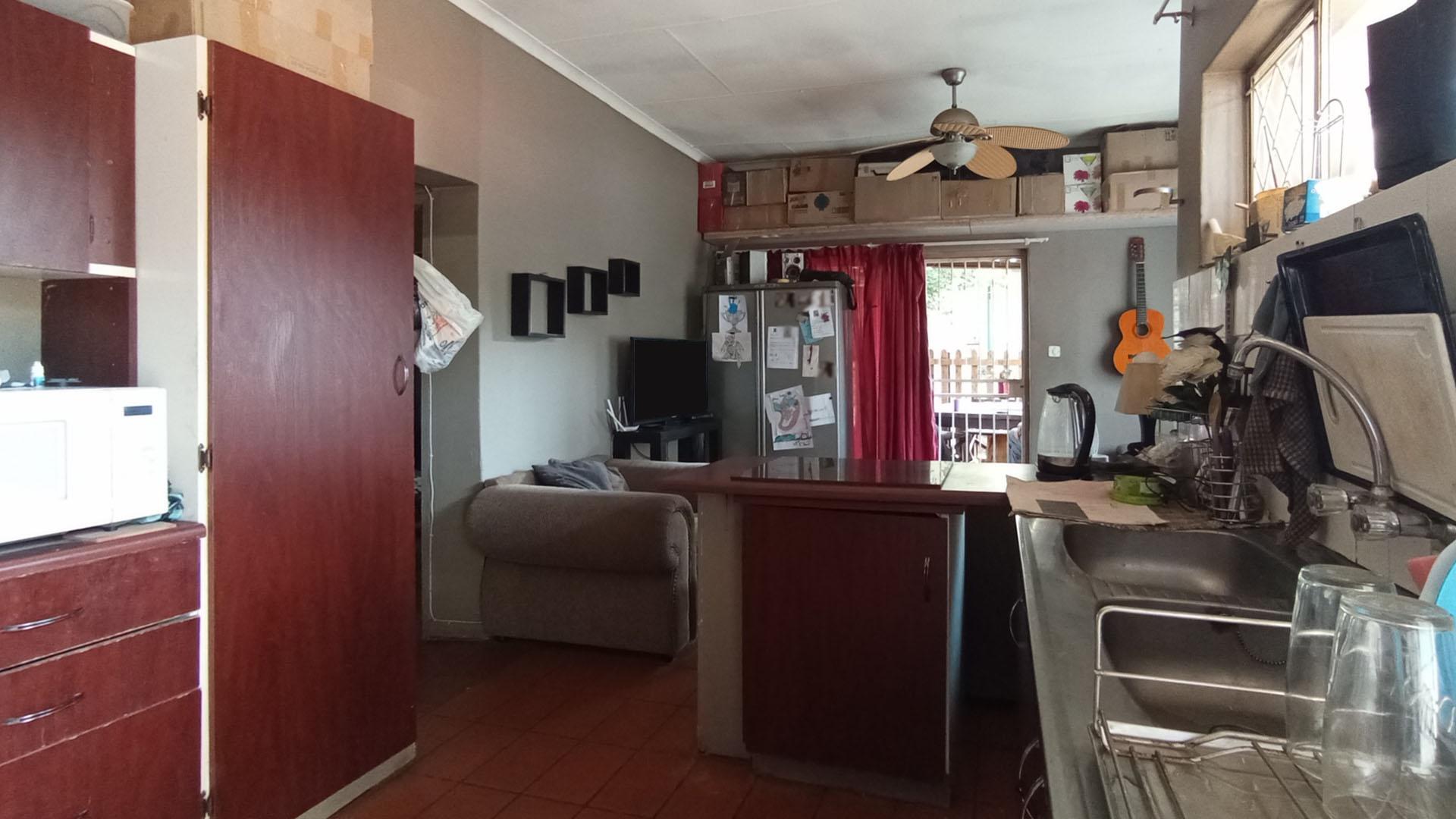 Flatlet - 113 square meters of property in Capital Park