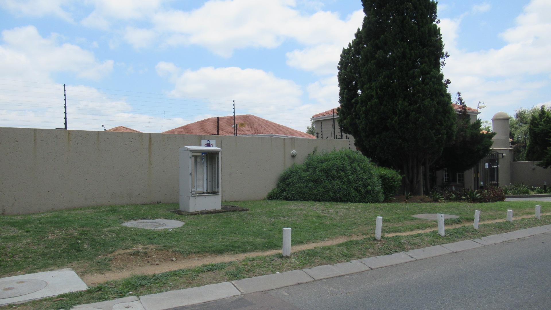 Front View of property in Vorna Valley