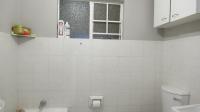 Bathroom 1 - 7 square meters of property in Vorna Valley