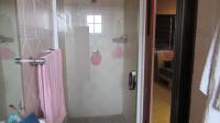 Bathroom 3+ - 4 square meters of property in Primrose Hill