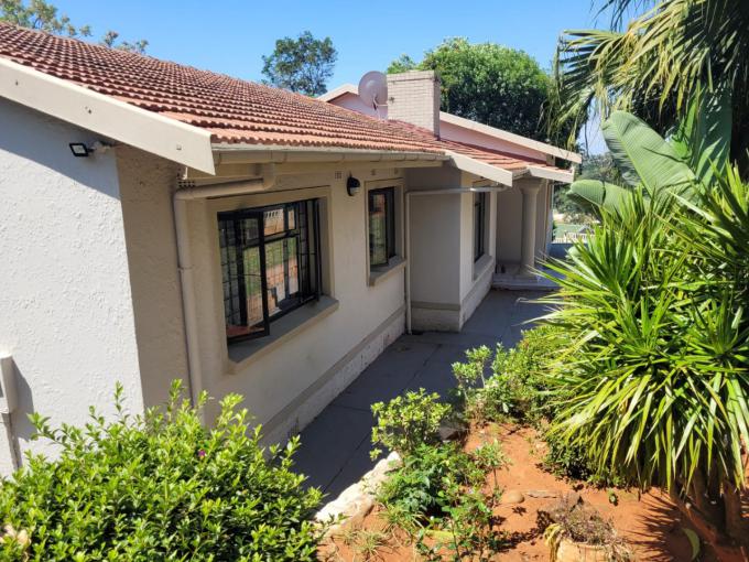 Houses For Sale in Yellowwood Park MyRoof.co.za