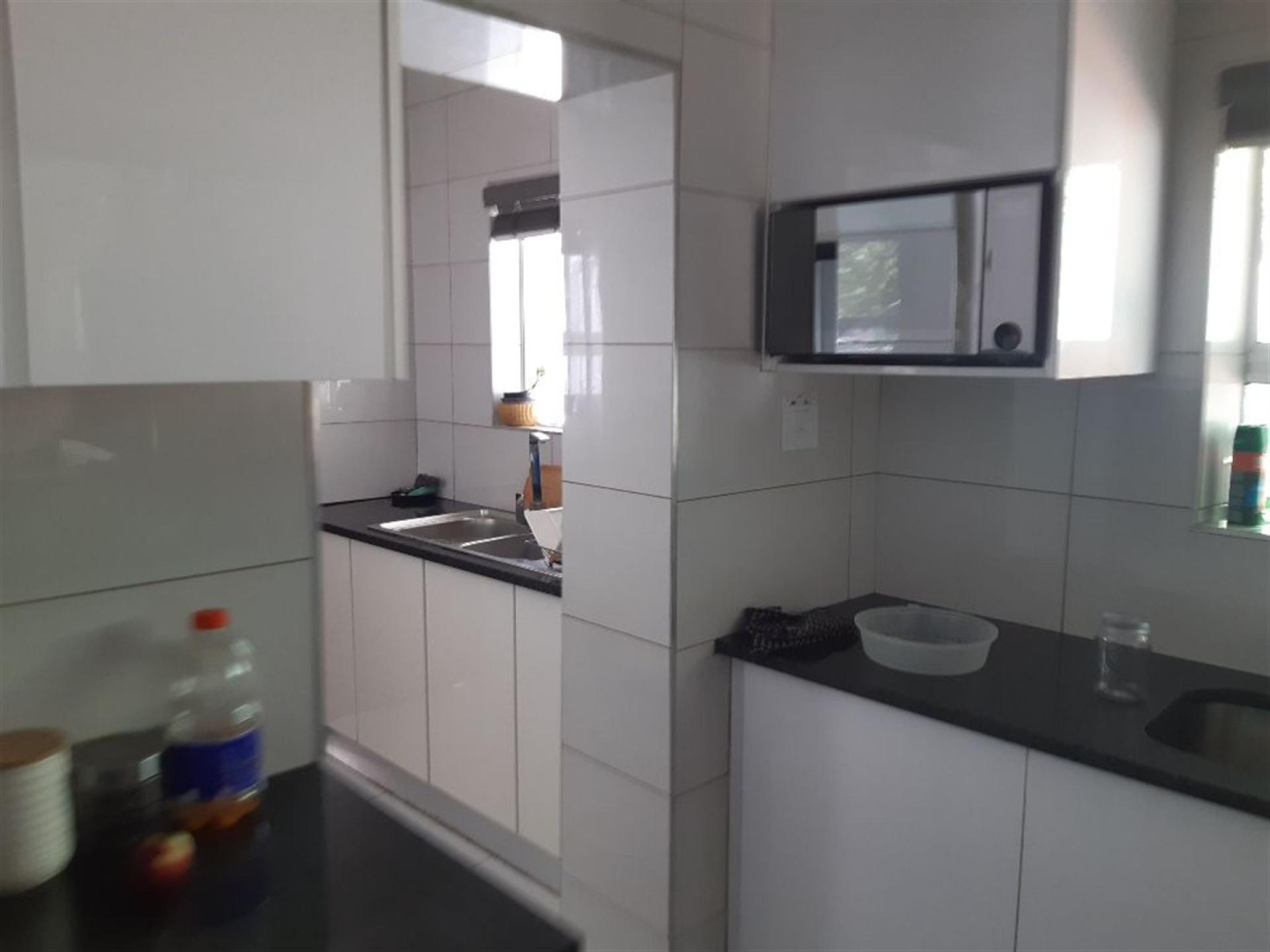 Kitchen of property in Savoy Estate 