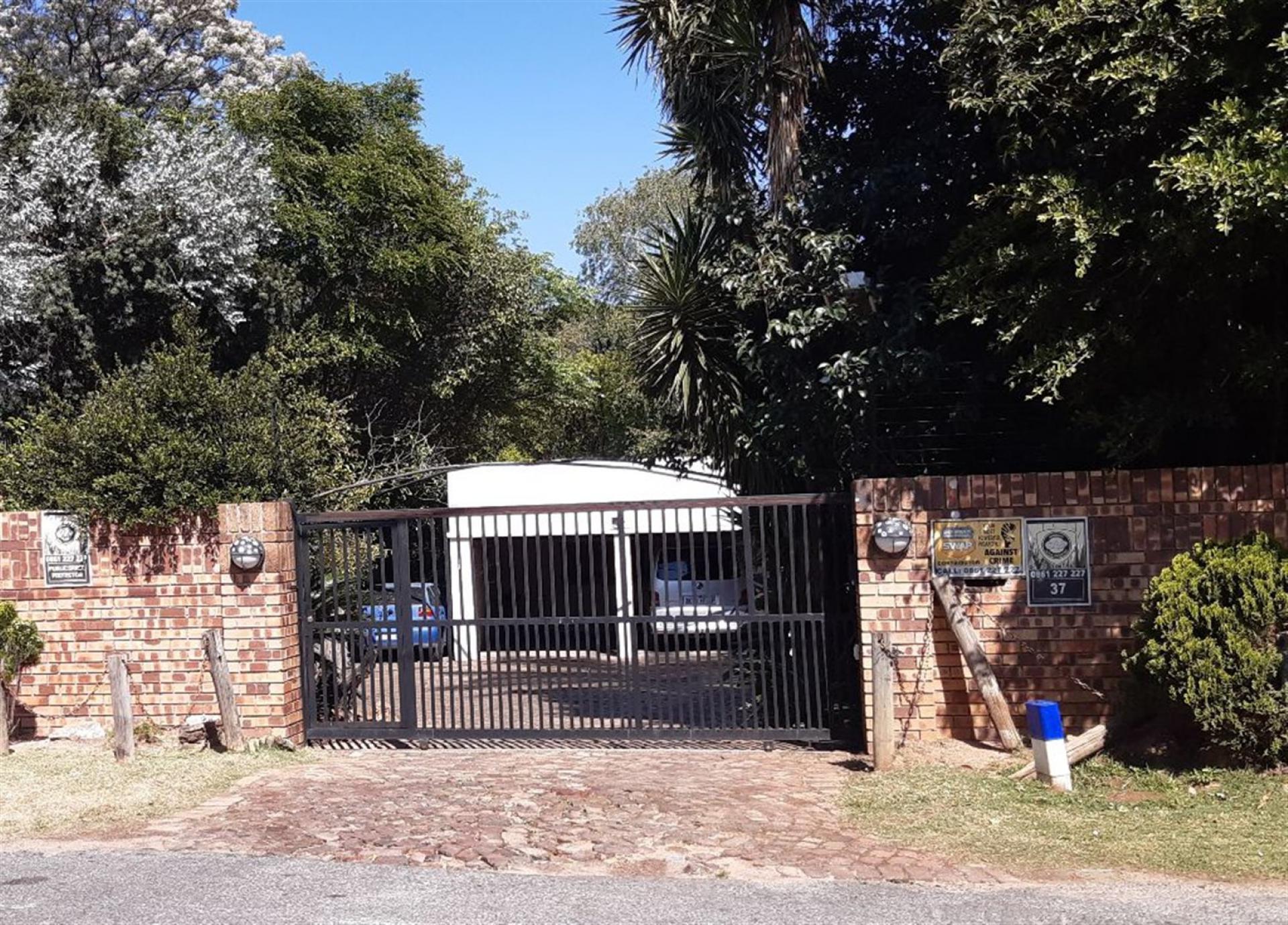 Front View of property in Savoy Estate 