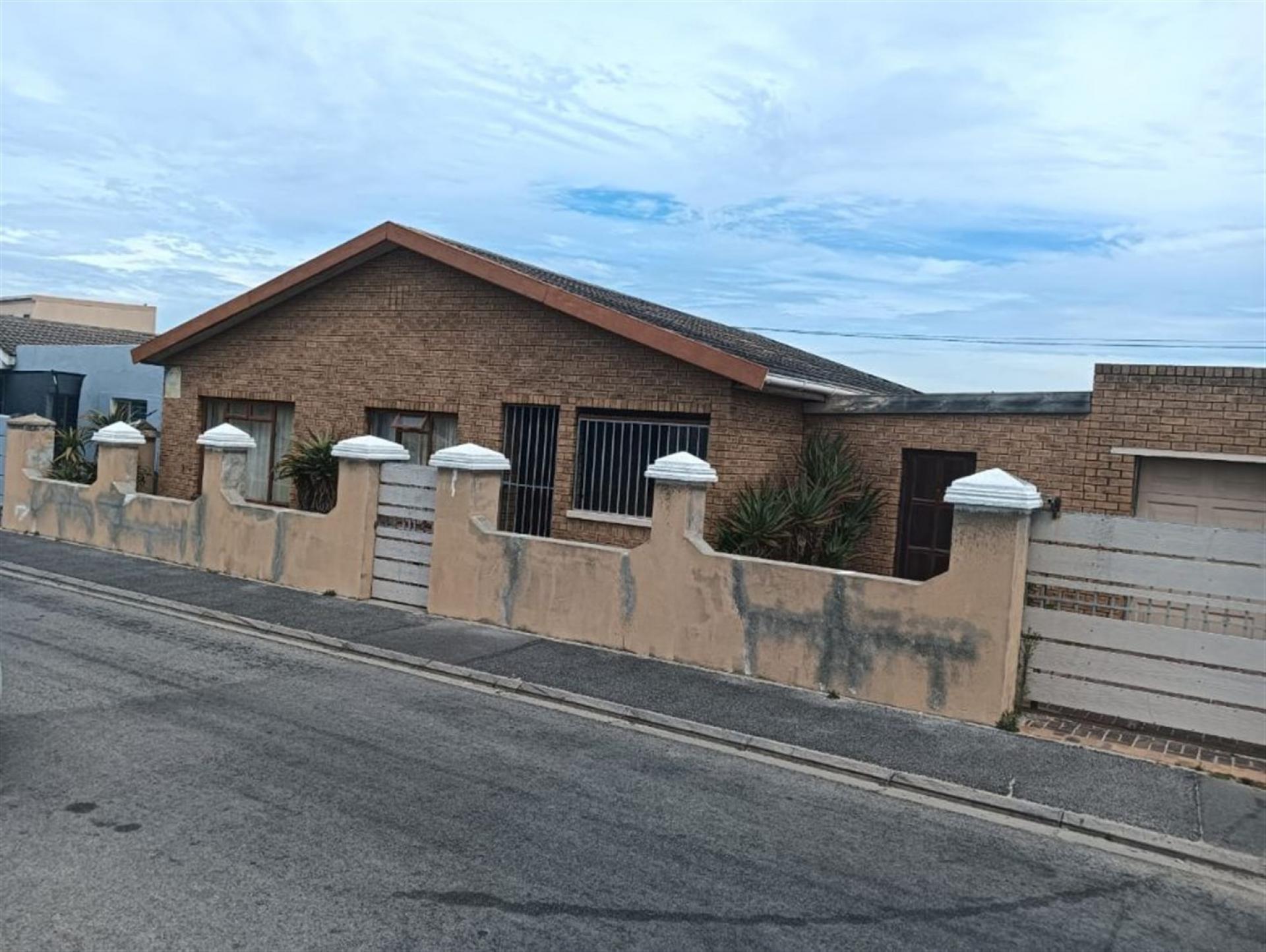Front View of property in Mitchells Plain