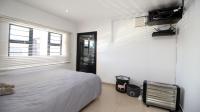 Bed Room 1 - 11 square meters of property in Bothasig 