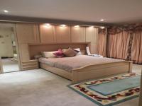 Bed Room 1 - 22 square meters of property in Bakerton