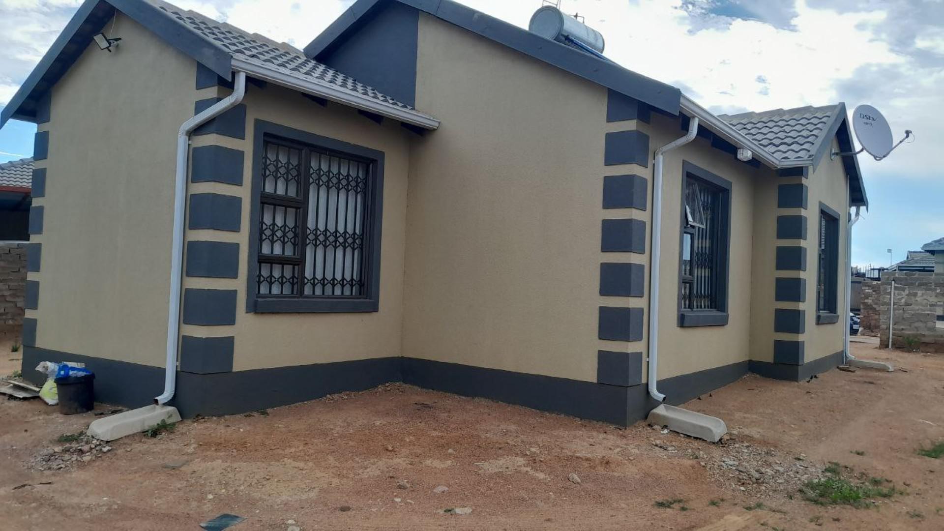 Spaces of property in The Orchards