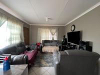 Lounges of property in The Orchards