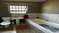 Bathroom 1 of property in The Orchards