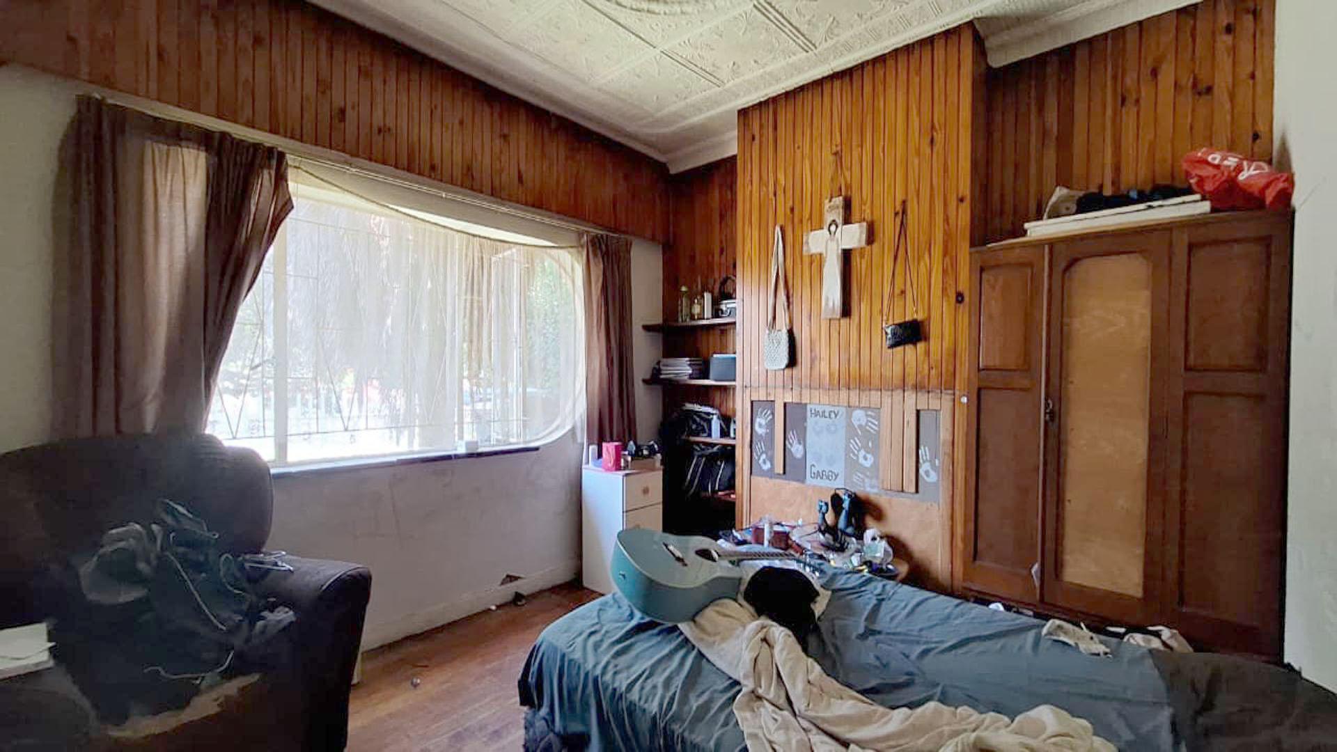 Main Bedroom - 38 square meters of property in Elsburg