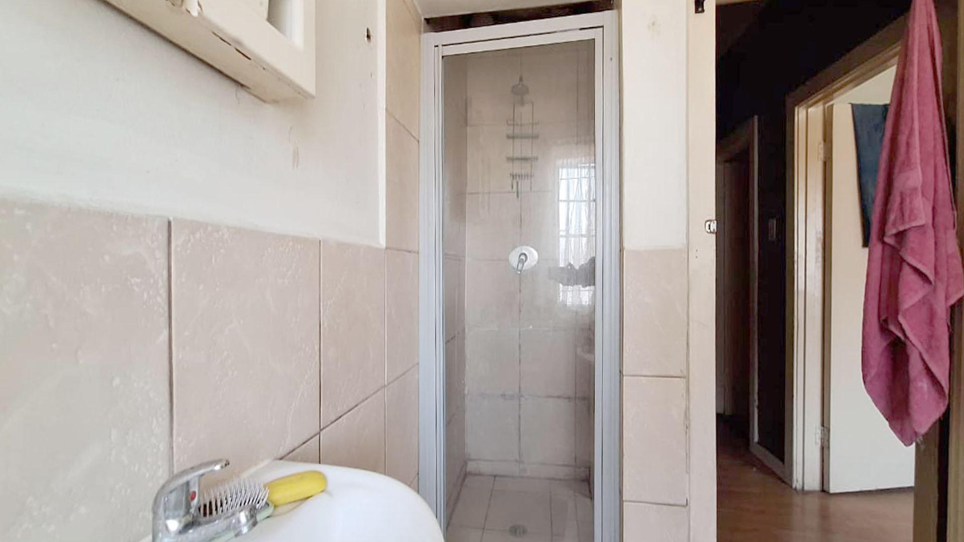 Main Bathroom of property in Elsburg