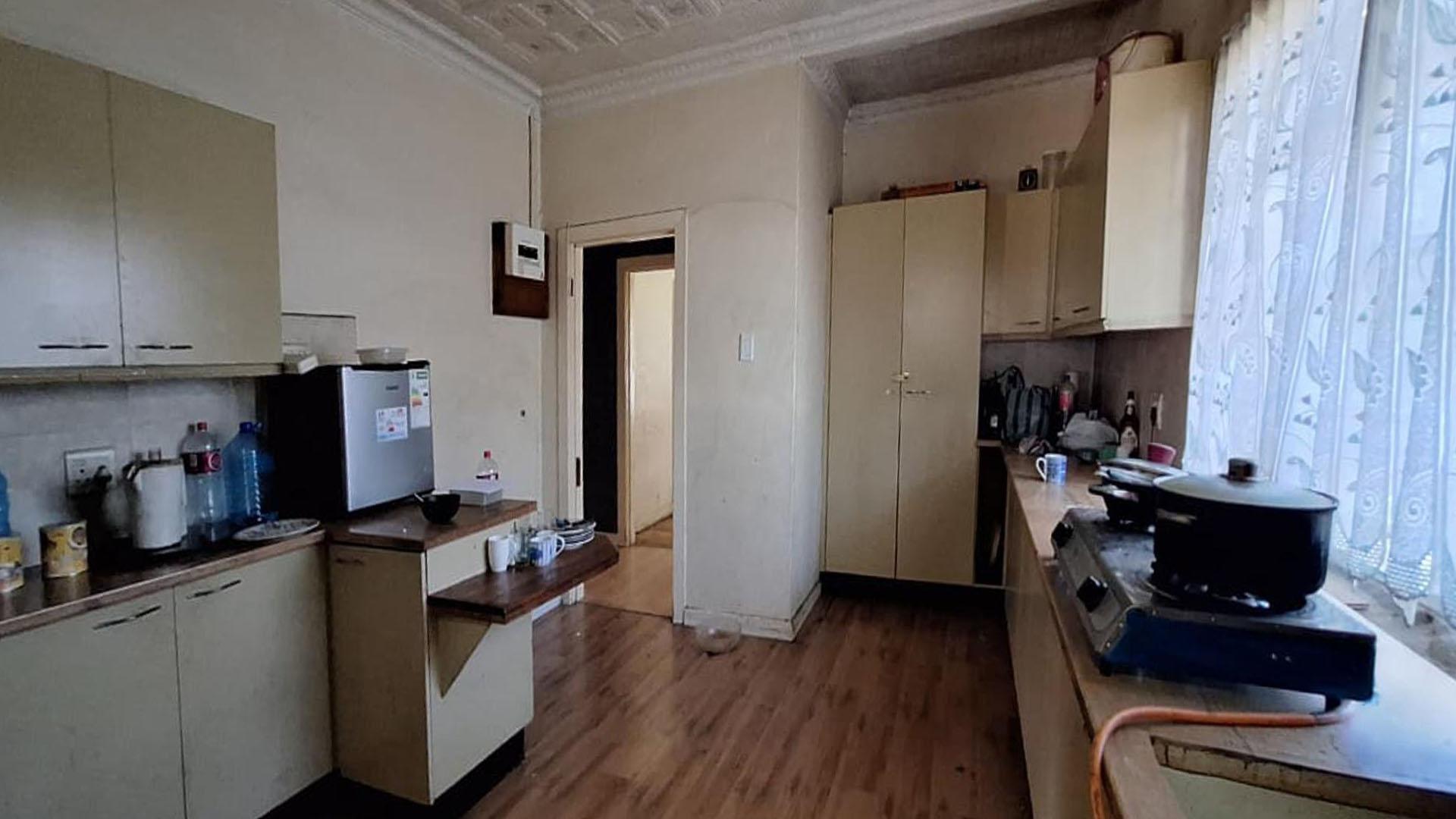 Kitchen - 11 square meters of property in Elsburg