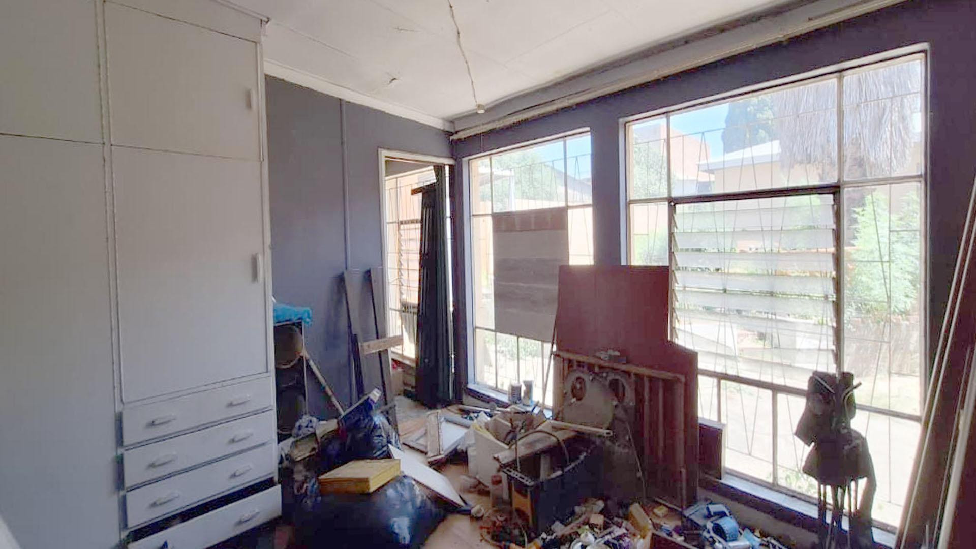 Dining Room - 10 square meters of property in Elsburg