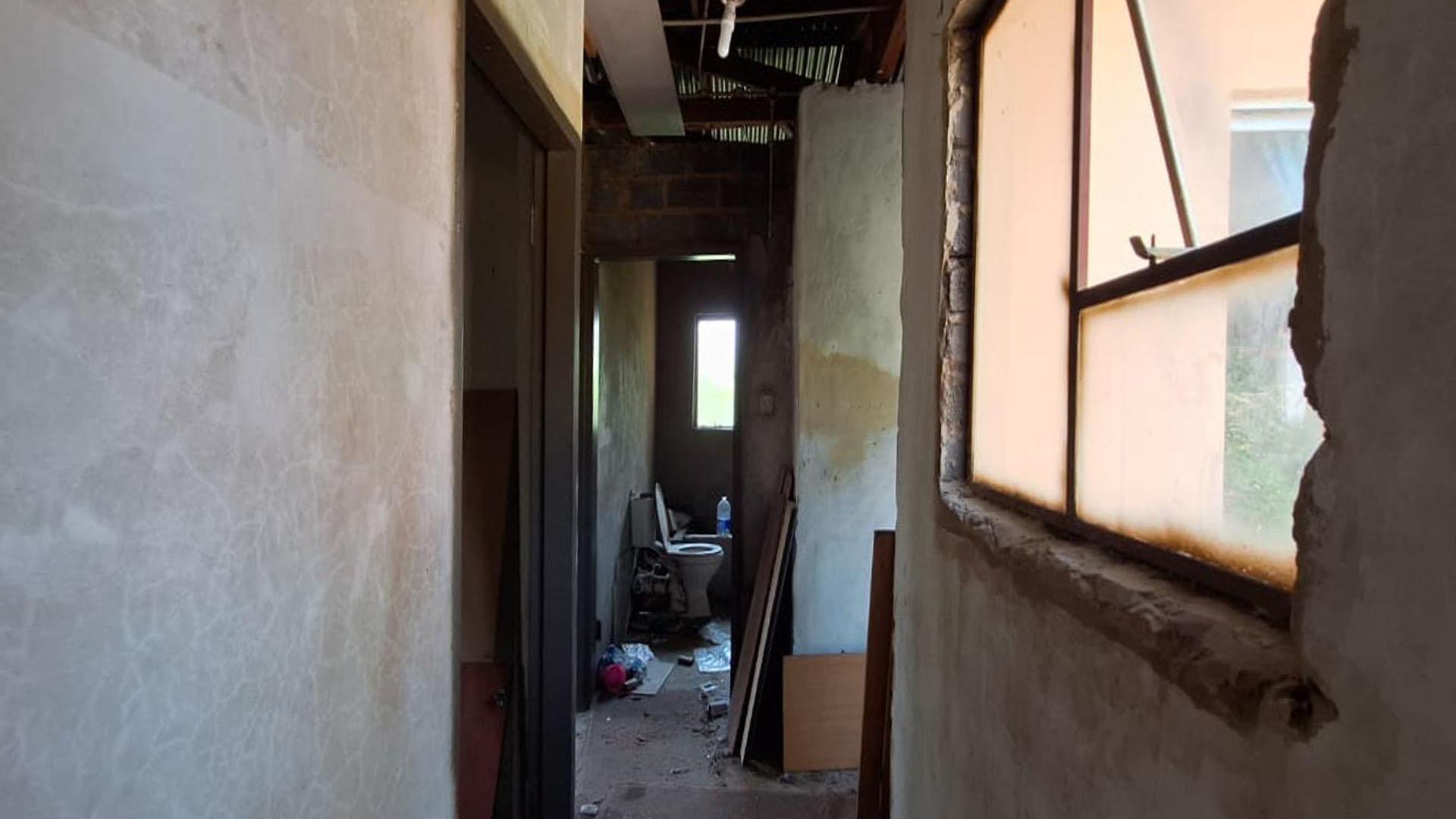 Spaces - 21 square meters of property in Elsburg