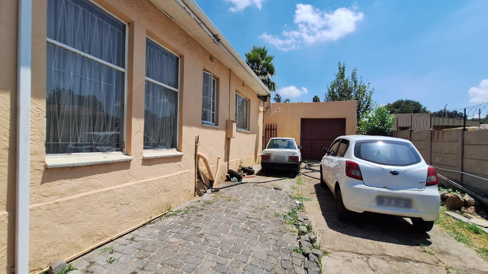 Front View of property in Elsburg